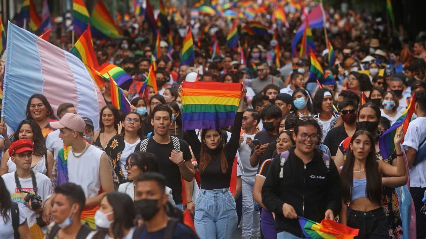 9 de la población mundial pertenece a la comunidad LGBT Ipsos