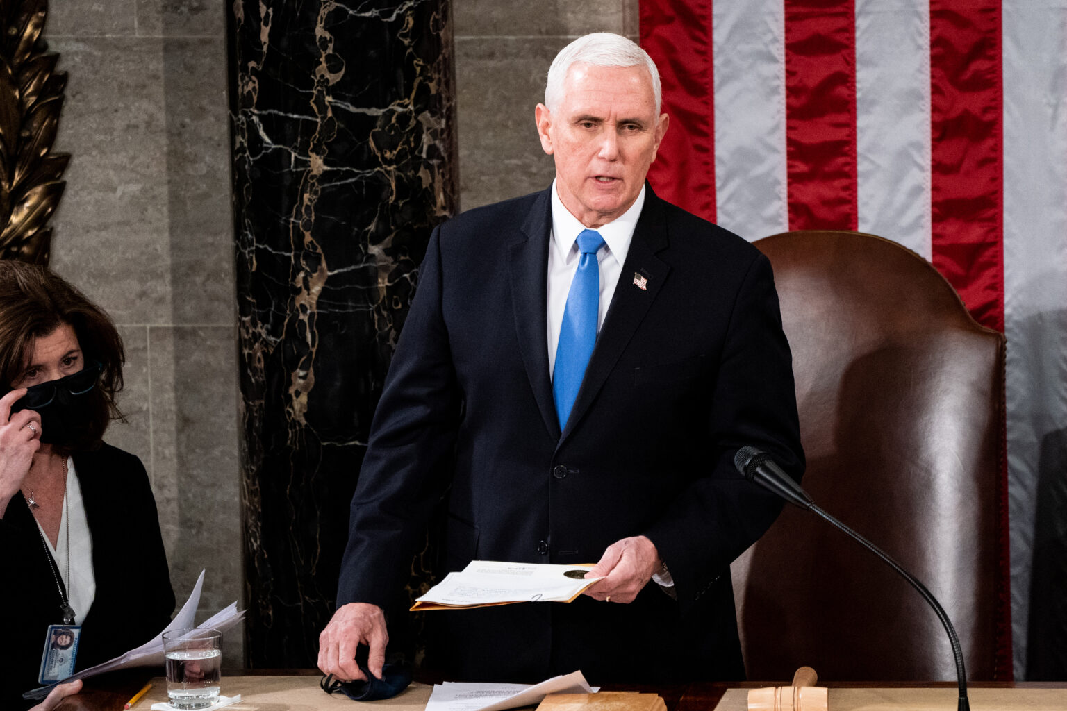 Pence asegura que no detendrá certificación de Biden