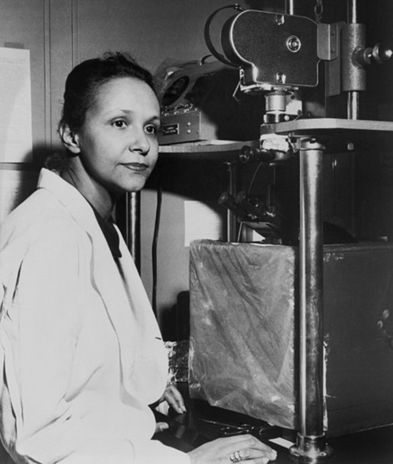 Un día dedicado a las mujeres precursoras en la ciencia mujeres-ciencia