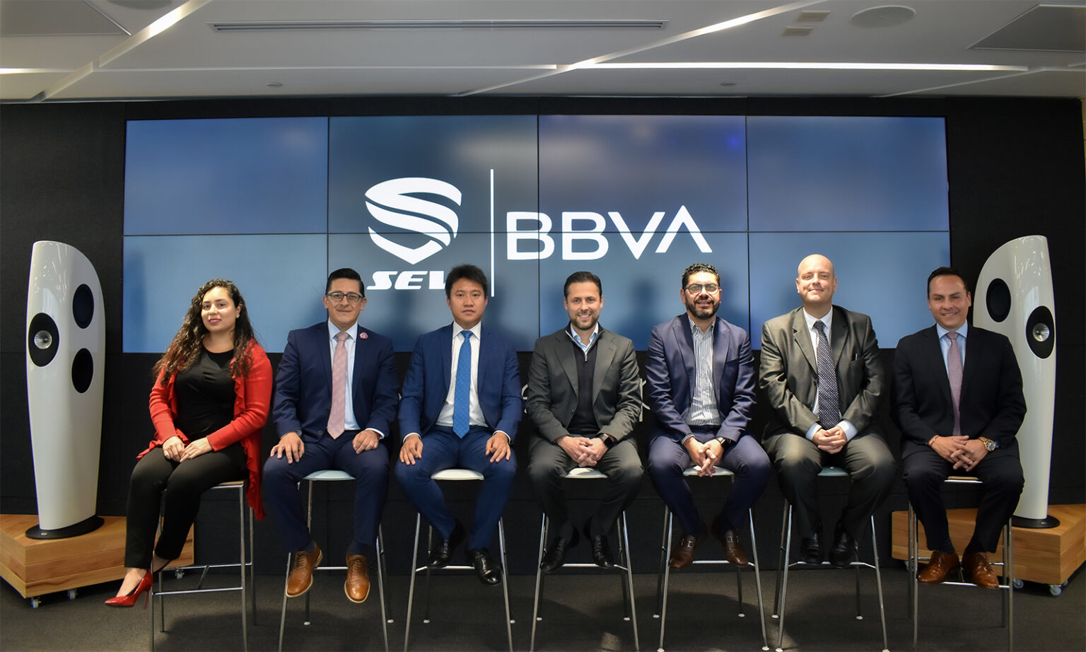 BBVA México y Solarever Electric Vehicles suscriben convenio en favor de la electromovilidad BBVA