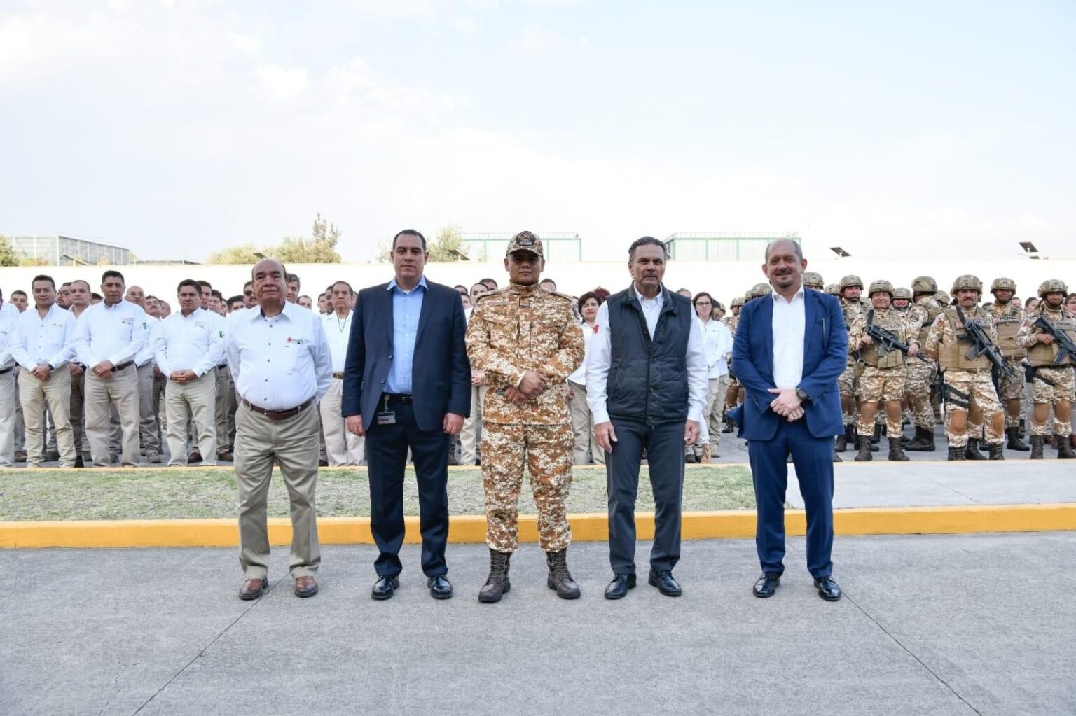 Otorgan plazas a salvaguardias de PEMEX