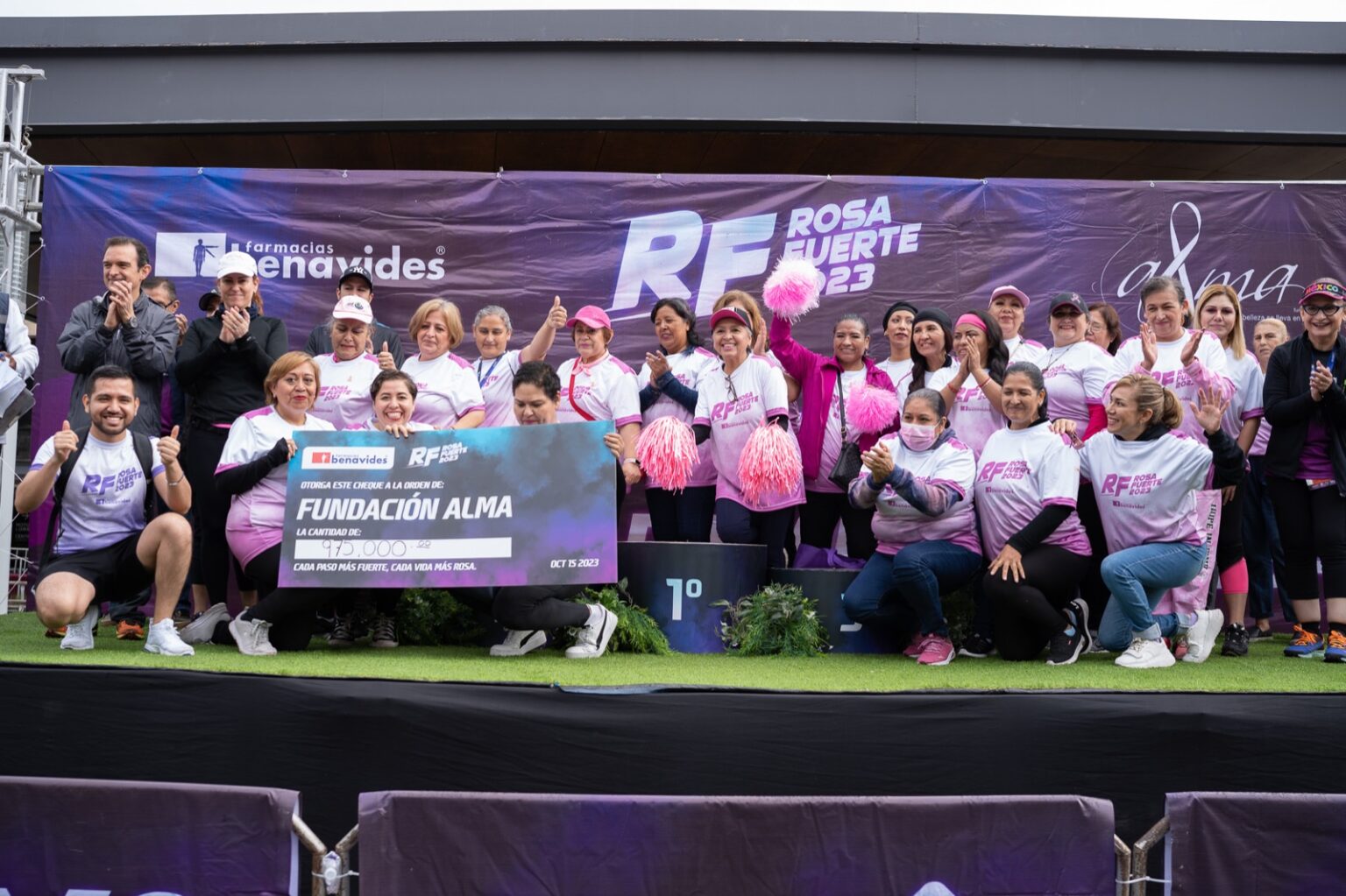 Carrera Rosa Fuerte, una recaudación exitosa contra el cáncer Carrera Rosa Fuerte
