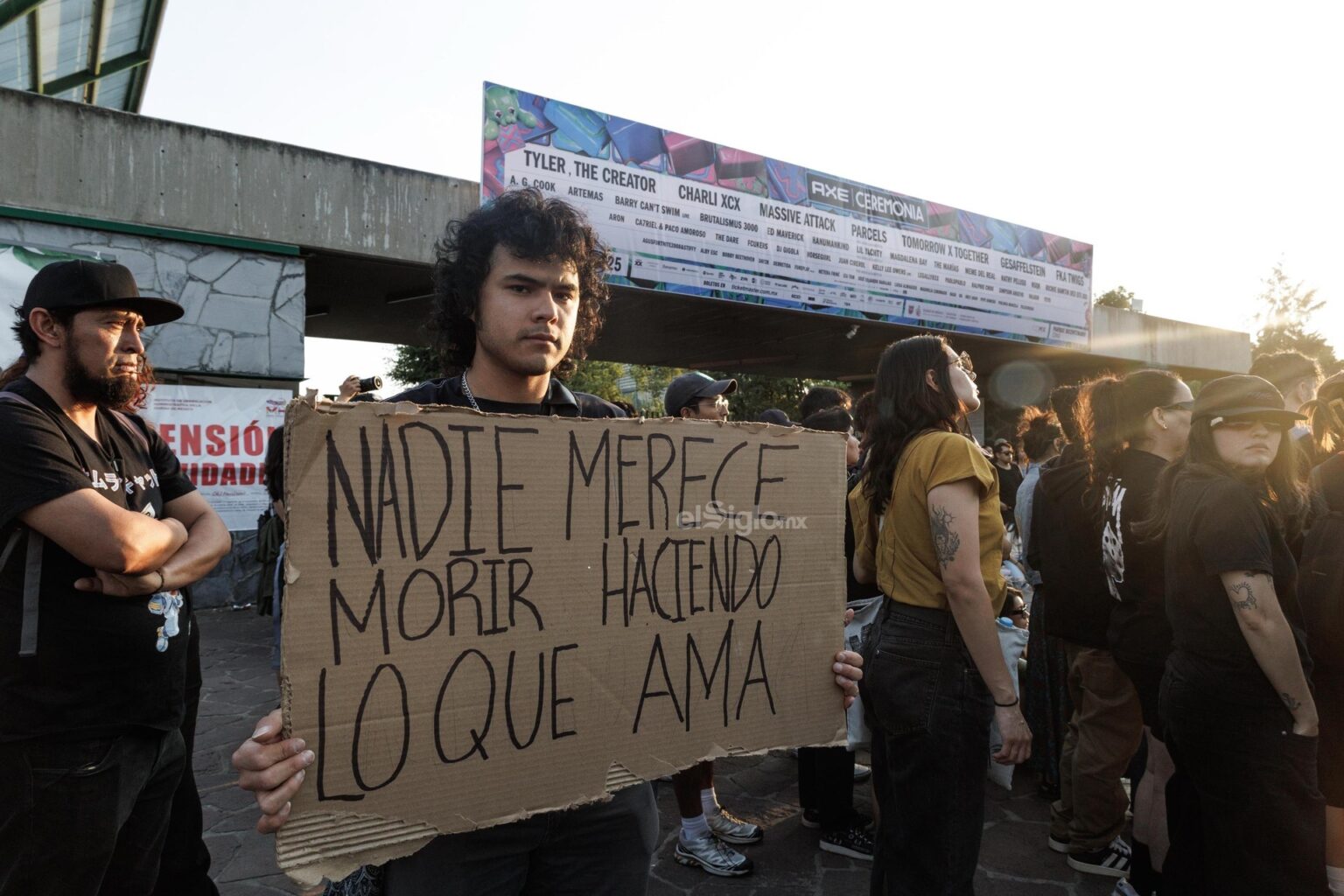 “Que nunca más tengan el privilegio de nuestro silencio”: periodistas en paro nacional tras tragedia en Axe Ceremonia Axe Ceremonia