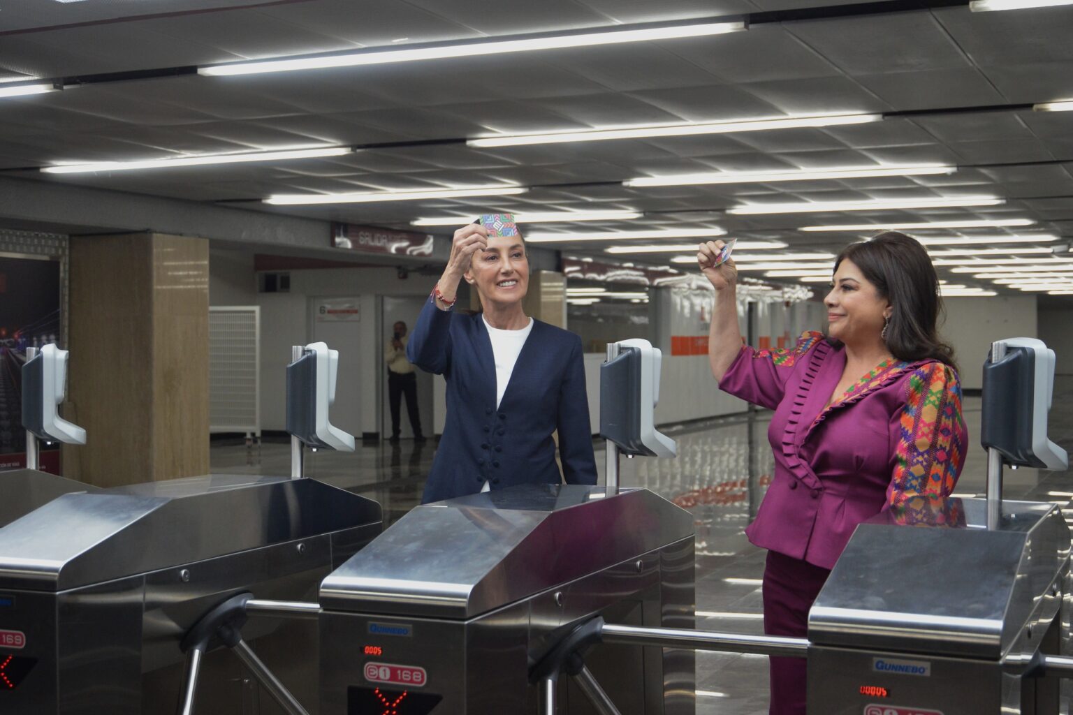 Reabren cuatro estaciones de la Línea 1 del Metro de la Ciudad de México Cuatro estaciones