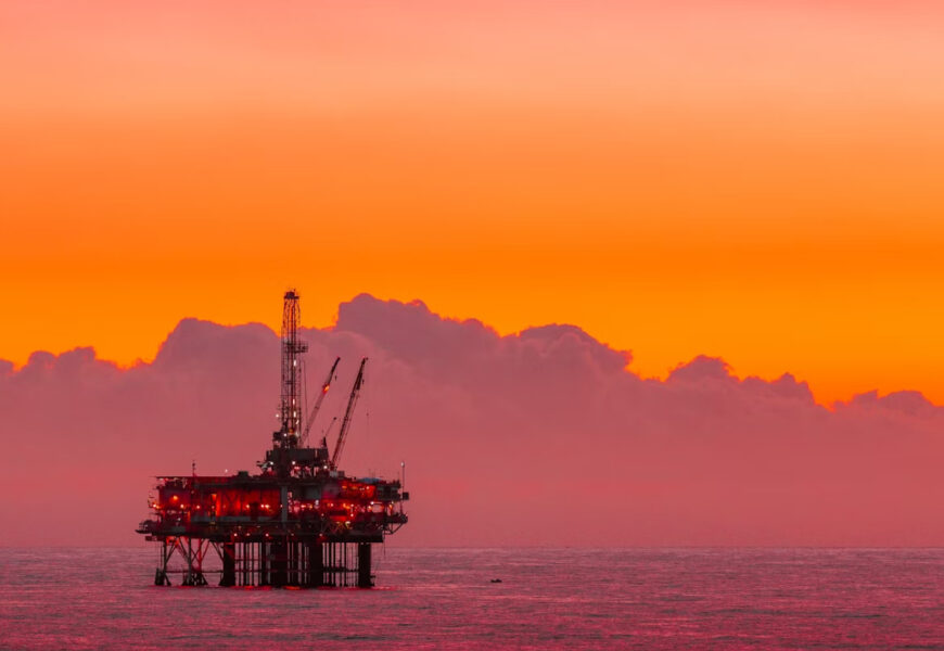 Cuatro plataformas petroleras llegaron a Campeche para mantenimiento; destacan por su tamaño, capacidad y funciones offshore.