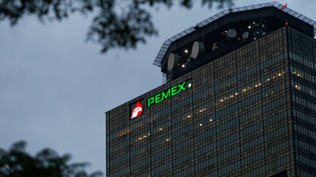 Sheinbaum presentará este jueves el plan de reestructuración para fortalecer a Pemex, reducir su deuda y mejorar su eficiencia operativa.