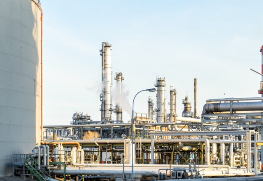 La planta de fertilizantes en Veracruz tendrá inversión mixta y se construirá sobre una instalación existente en Poza Rica y Coatzintla.