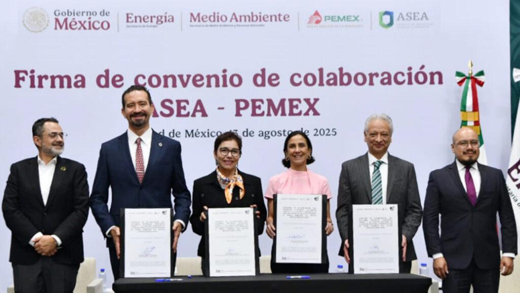 ASEA y Pemex firmaron un convenio ambiental para reducir emisiones, proteger la biodiversidad y fortalecer la vigilancia en hidrocarburos.