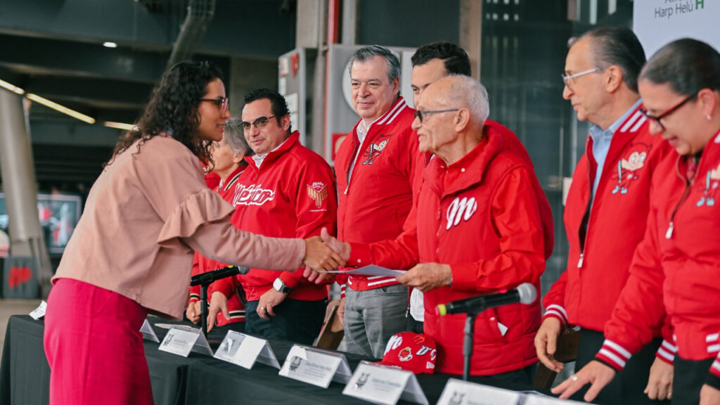 El programa Home Runs Banamex 2025 destinó 20 millones de pesos a 228 instituciones sociales en CDMX y Oaxaca.
