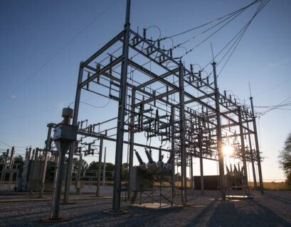 México destinará 8,177 mdd para construir 275 nuevas líneas de transmisión y 524 subestaciones eléctricas de la Red Nacional de Transmisión.