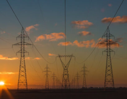 La CFE Fibra E colocará su primer bono desde 2018 para fortalecer la Red Nacional de Transmisión y respaldar la transición energética.