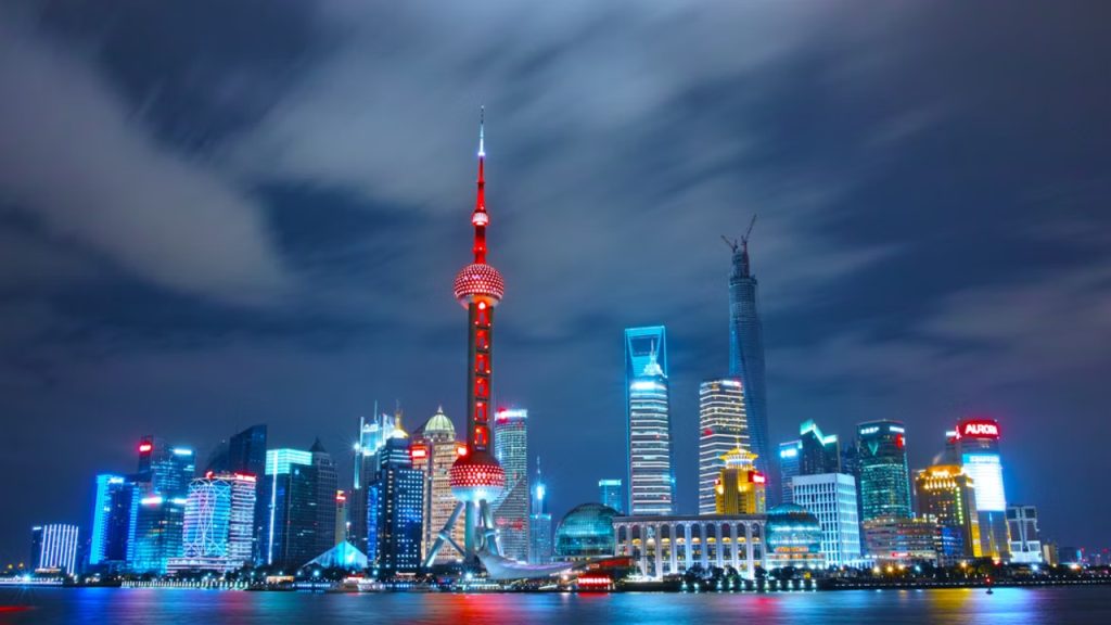 China amplía sectores elegibles en su nueva taxonomía verde e incluye comercio y consumo sostenible China amplió su taxonomía verde e incorporó comercio y consumo sostenible, además de proyectos de descarbonización.