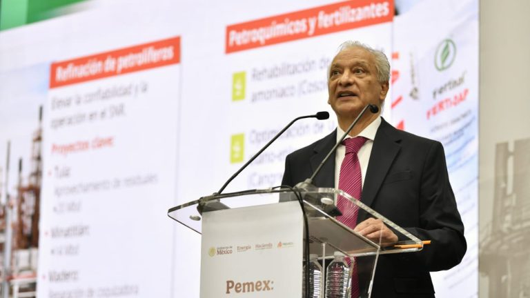 Pemex afirmó que no realiza fracking ni planea hacerlo en el corto plazo, aunque evalúa el potencial de los recursos no convencionales.