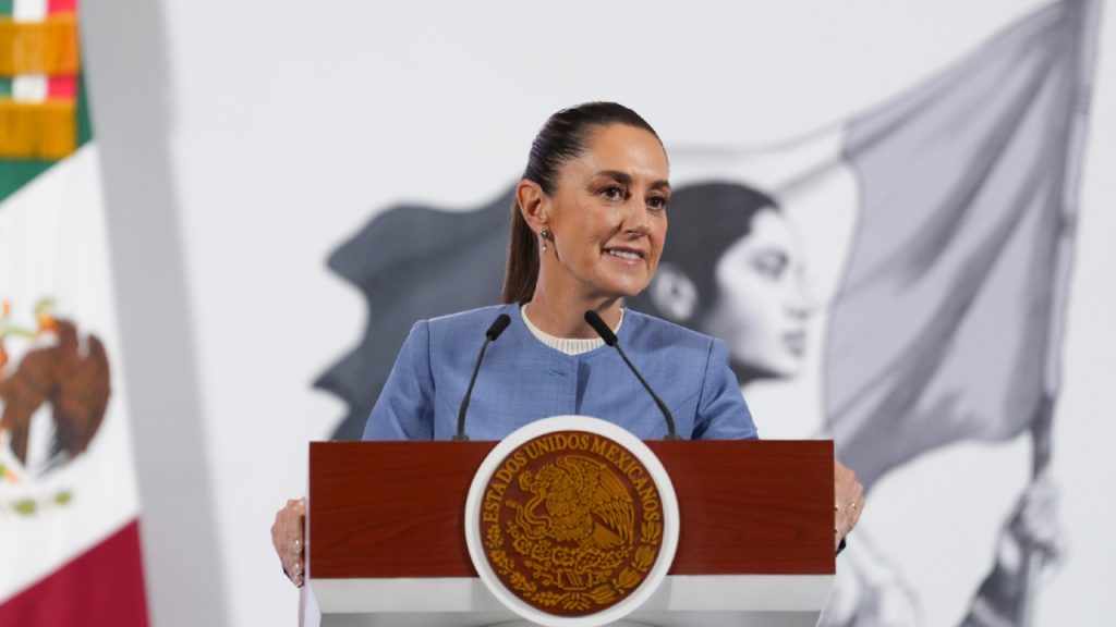 Claudia Sheinbaum afirma que nuevos aranceles no van contra China; habrá diálogo la próxima semana Claudia Sheinbaum aclaró que los nuevos aranceles propuestos por México no van contra China y anunció reuniones bilaterales.