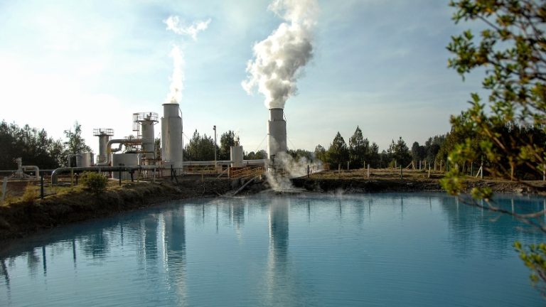 CFE destaca el desempeño del campo Los Azufres en la generación geotermoeléctrica nacional