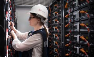 Almacenamiento energético: el nuevo escudo de la industria mexicana frente a ciberataques