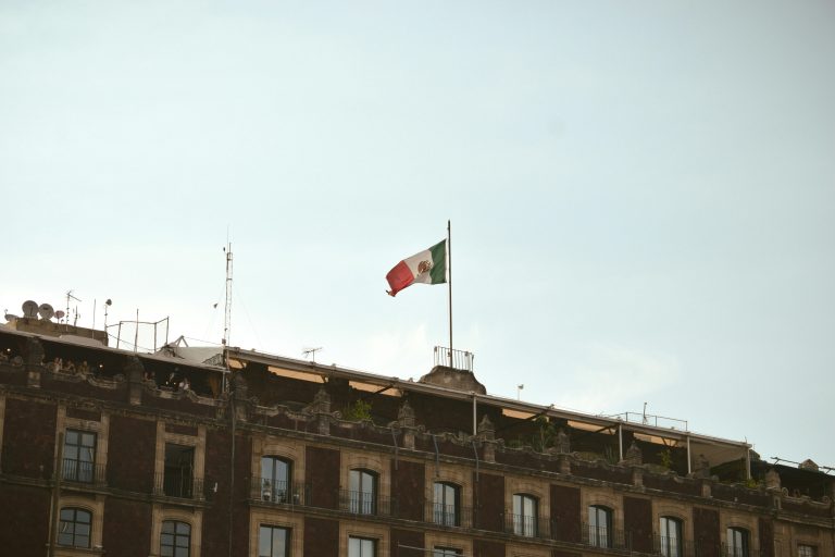 Marcha de la Generación Z: Sheinbaum asegura que habrá investigación por actos violentos y pide no caer en provocaciones