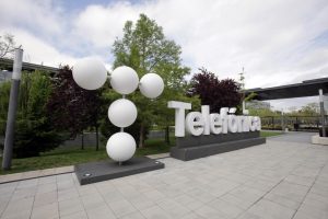 hiberus llega a acuerdo para comprar negocios de Telefónica Tech en México, Colombia y Chile