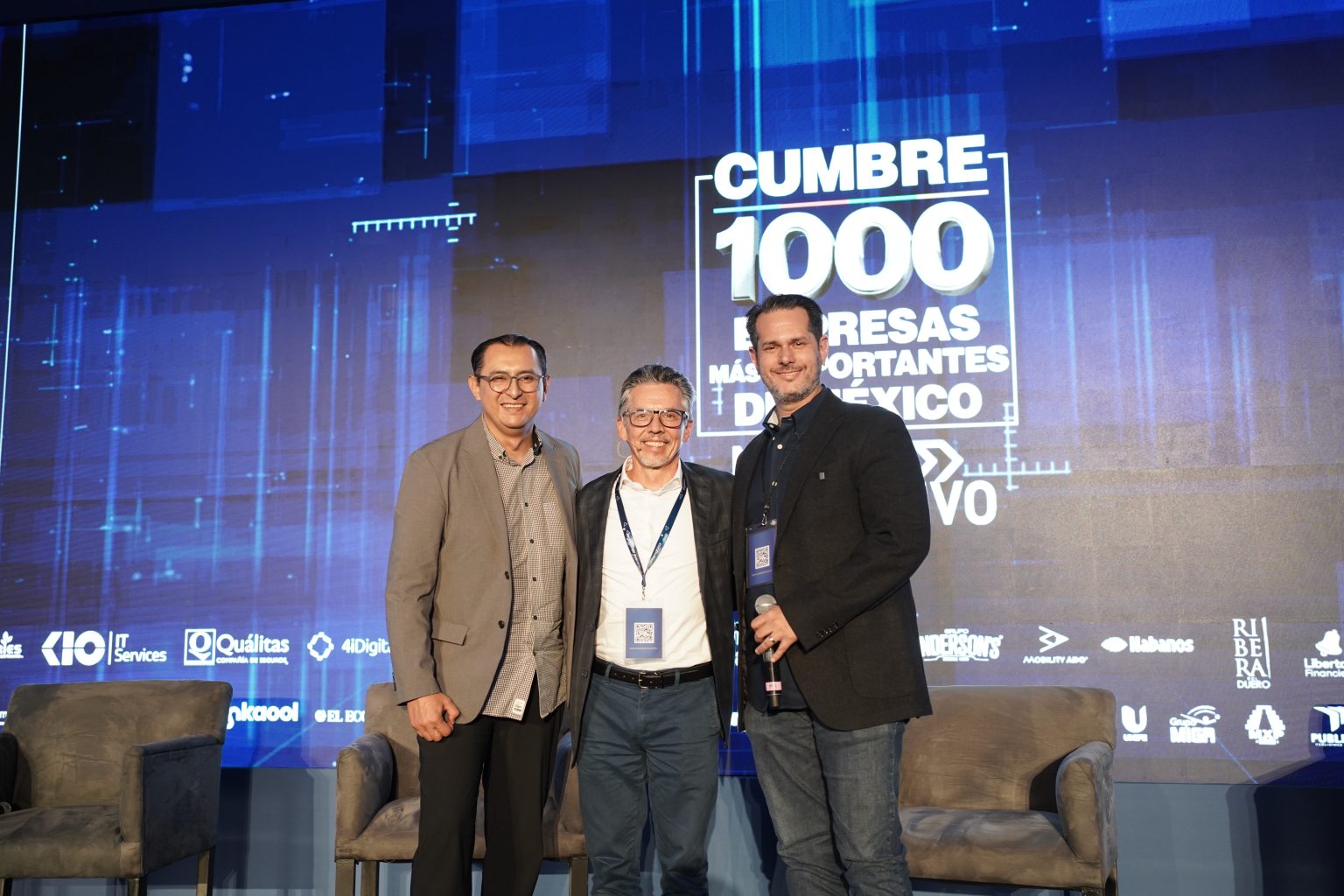 México debe profesionalizar la adopción de la IA, alertan expertos en la Cumbre de las 1000 Empresas