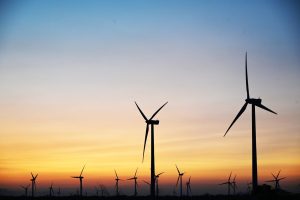 Energía limpia, beneficios verdes para las empresas