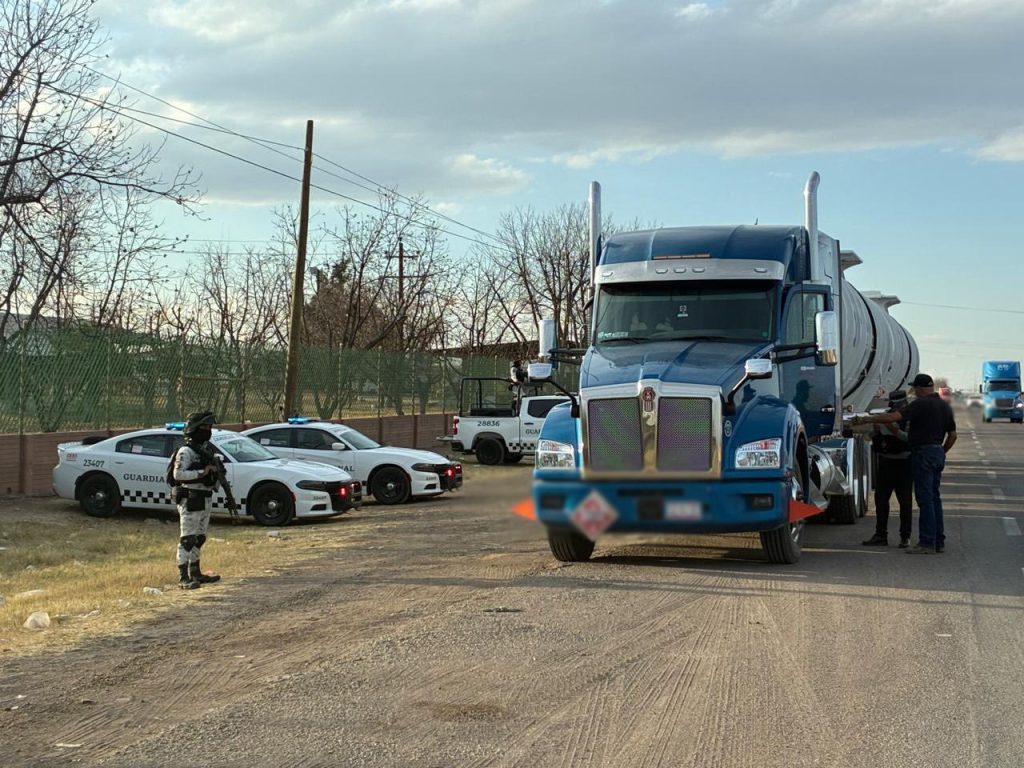 Aseguran 62 mil litros de diésel ilegal en Nogales, Sonora, durante operativo federal