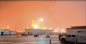 Pemex mantiene operaciones en Dos Bocas tras incendio mortal; FGR indaga causas