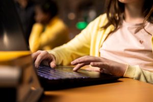 CFE amplía acceso a internet gratuito en coordinación con IMSS Bienestar y SEP