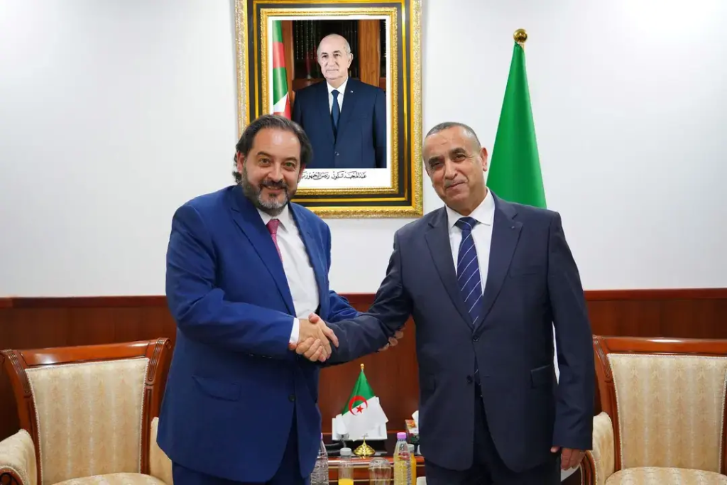Argelia y Azerbaiyán exploran colaboración en hidrocarburos y renovables argelia