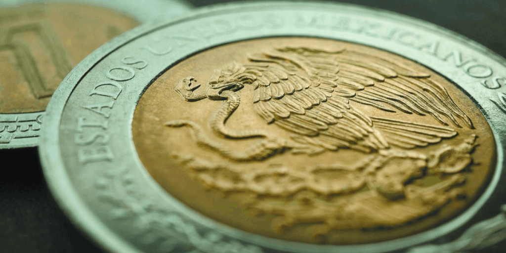 Deuda pública aumenta por presión financiera de Pemex en México