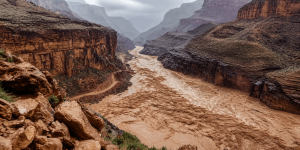 Inundación repentina deja más de 20 desaparecidos en Gran Cañón
